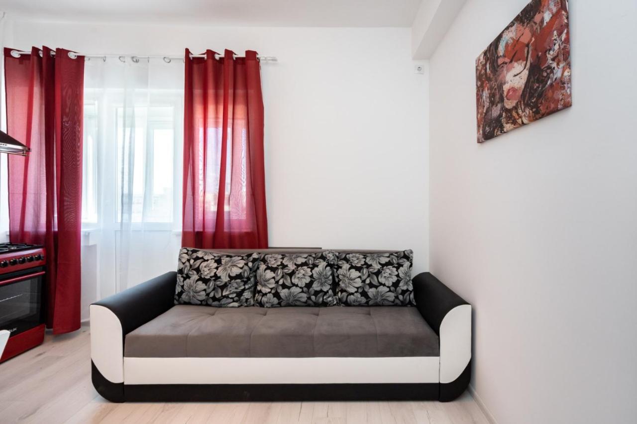 Spacious And Cozy Apartment In Central Bucureşti Ngoại thất bức ảnh